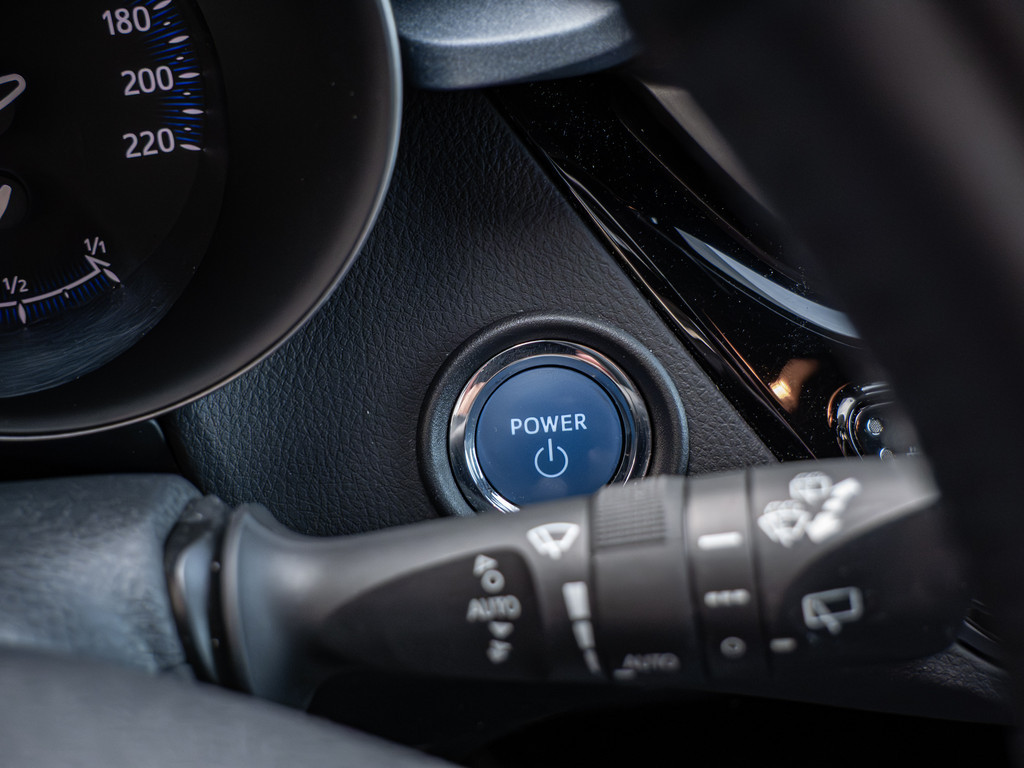 Fahrzeugansicht TOYOTA C-HR 2.0 Hybrid Team D - Bild 28