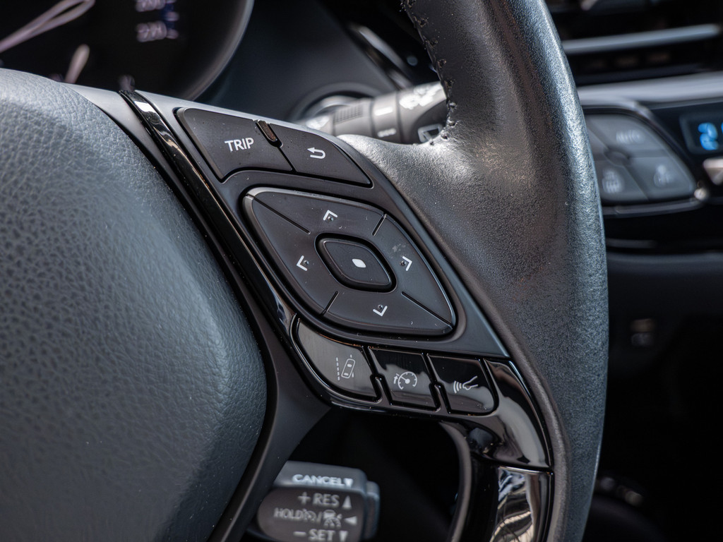 Fahrzeugansicht TOYOTA C-HR 2.0 Hybrid Team D - Bild 29