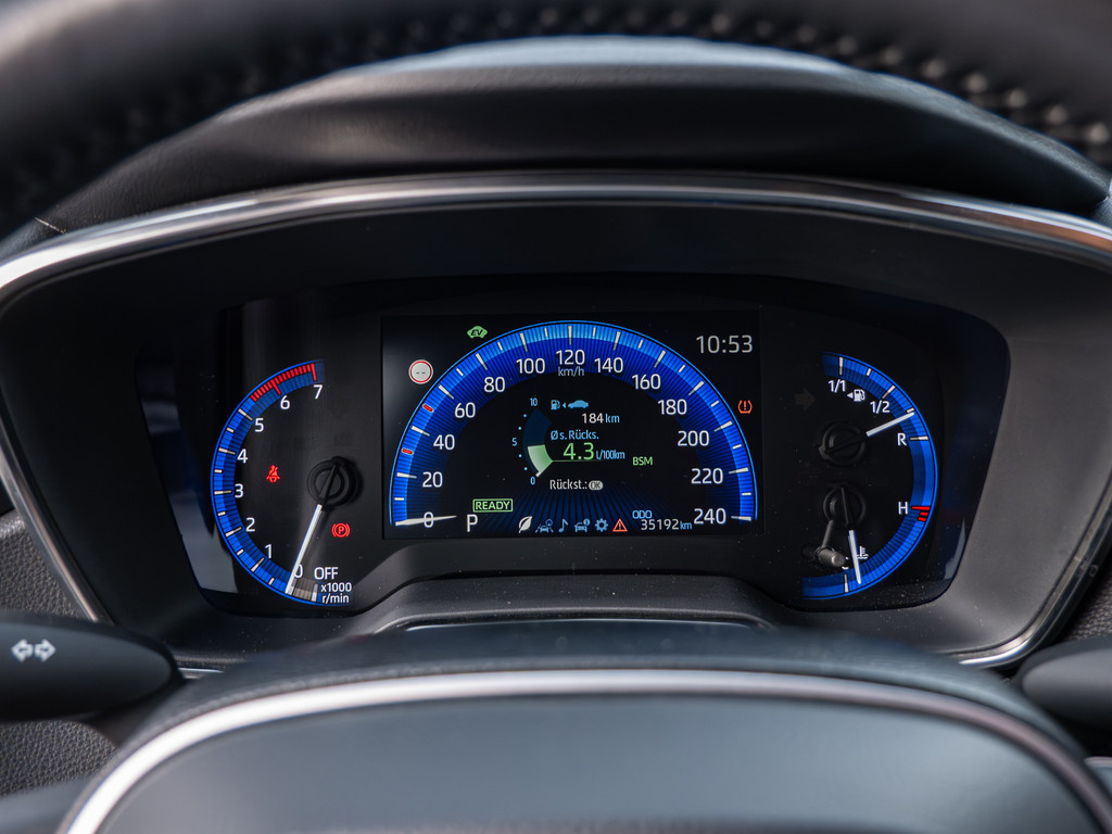 Fahrzeugansicht TOYOTA Corolla Touring Sports 1.8 Hybrid Team D - Bild 22