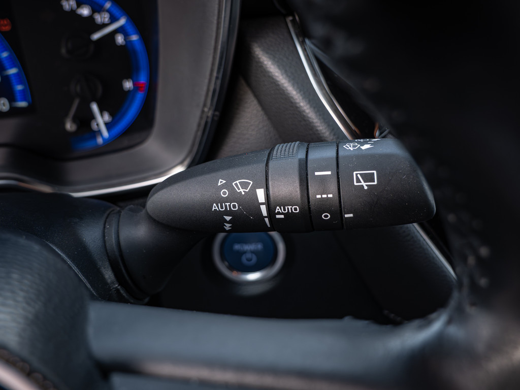 Fahrzeugansicht TOYOTA Corolla Touring Sports 1.8 Hybrid Team D - Bild 25