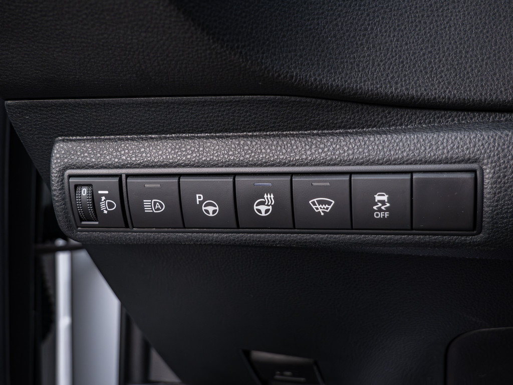 Fahrzeugansicht TOYOTA Corolla Touring Sports 1.8 Hybrid Team D - Bild 29