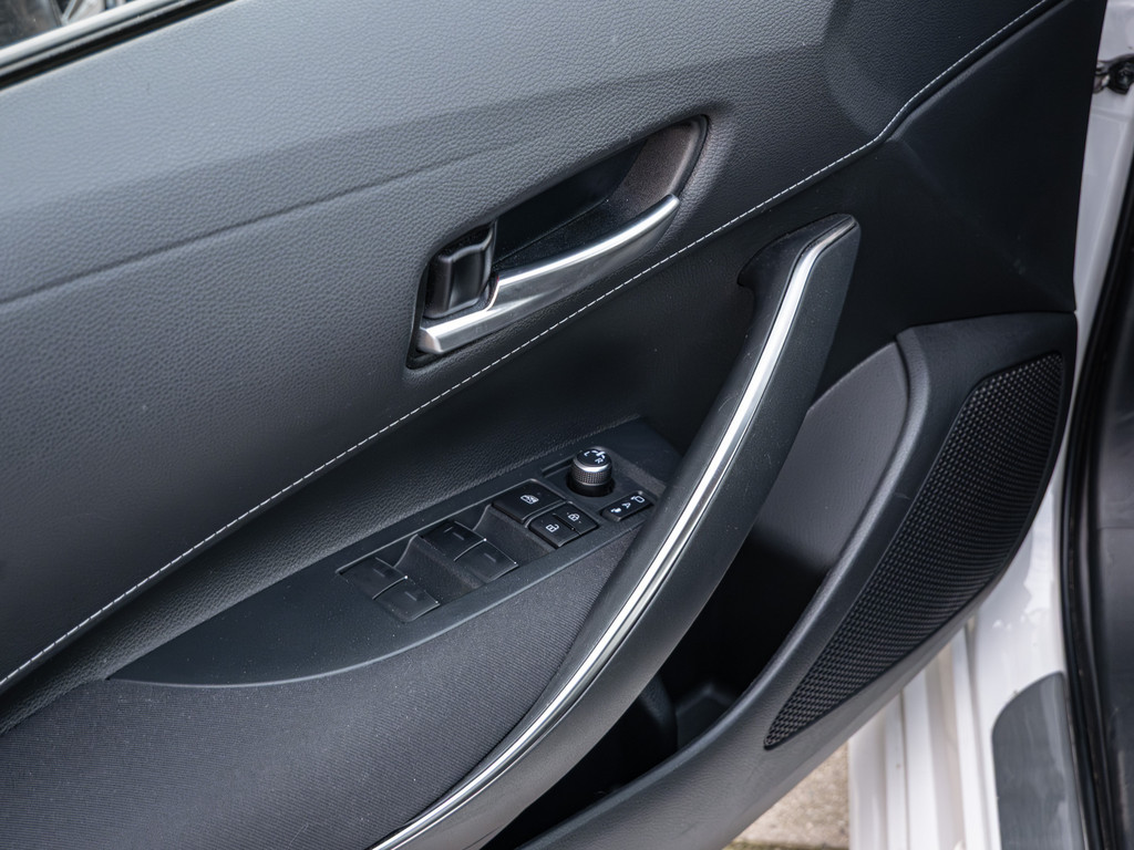 Fahrzeugansicht TOYOTA Corolla Touring Sports 1.8 Hybrid Team D - Bild 32