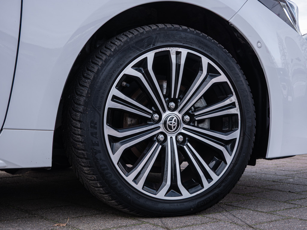 Fahrzeugansicht TOYOTA Corolla Touring Sports 1.8 Hybrid Team D - Bild 40