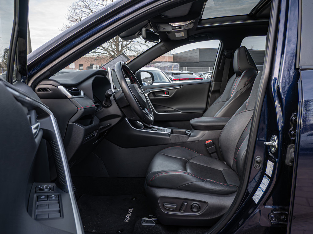 Fahrzeugansicht TOYOTA RAV 4 2.5 Plug-in Hybrid 4x4 - Bild 6