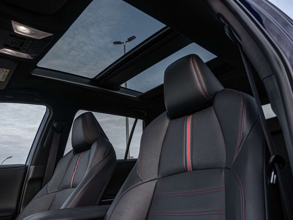 Fahrzeugansicht TOYOTA RAV 4 2.5 Plug-in Hybrid 4x4 - Bild 16